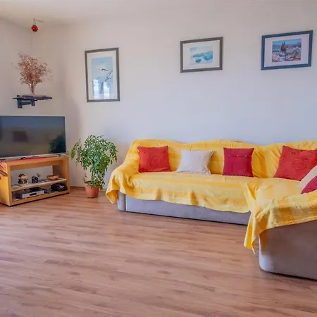Cozy Apartments With Sea View Novi Vinodolski Exterior photo