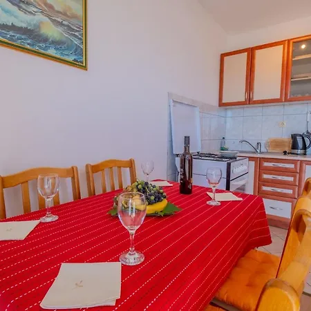 Cozy Apartments With Sea View Novi Vinodolski Exterior photo