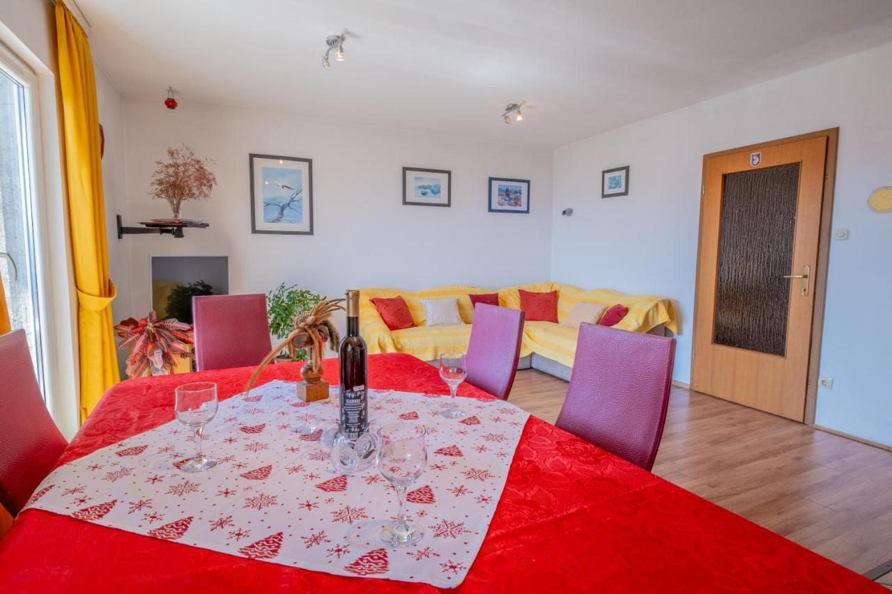 Apartment Cozy With Sea View Novi Vinodolski